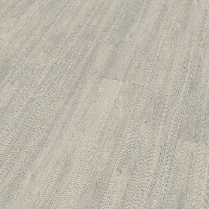 Egger Laminat NatureSense - Charlotte Eiche hellgrau, Landhausdiele, 1.292 x 193 x 7 mm - Nahaufnahme von hellgrauem Laminatboden mit Holzstruktur, ideal für moderne Wohnräume. Das Bodenmuster verleiht jedem Raum ein elegantes und stilvolles Ambiente.