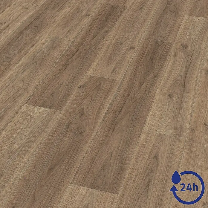 Egger Laminat NatureSense Aqua - Langley Nussbaum hell, Landhausdiele, 1.292 x 193 x 8 mm - Ansicht eines Laminatbodens in Holzoptik, ideal für stilvolle und wasserbeständige Innenräume mit 24h Wasserschutz.