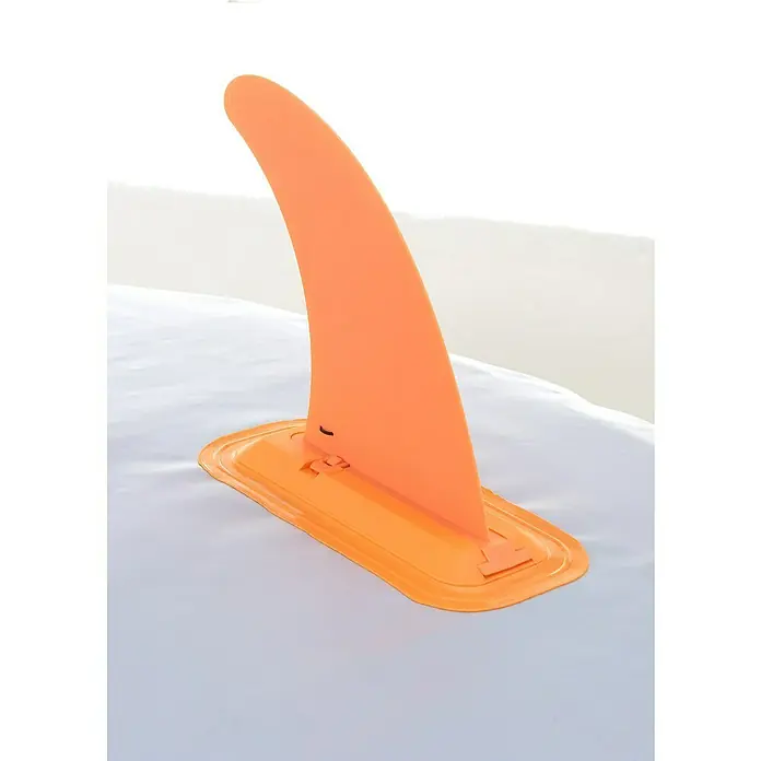 Sevylor Kajak Colorado Kit - L x B: 342 x 96 cm, Nutzlast: 180 kg, Geeignet für: 2 Personen - Nahaufnahme einer orangefarbenen Finne an einem Paddleboard, die für Stabilität beim Paddeln sorgt.