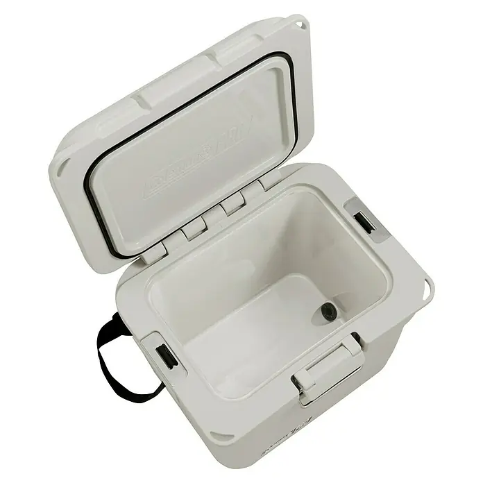 Coleman Kühlbox Pro 25QT - L x B x H: 35 x 45 x 45 cm, Weiß, 24 l - Geöffnete, weiße Coleman Kühlbox. Die Kühlbox ist leer und zeigt ihr Innenleben. Ideal für Camping und Outdoor-Aktivitäten.