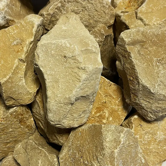 Hamann Mercatus Bruchsteine Kalkstein - Yellow, Körnung: 40 mm - 70 mm, 25 kg - Raue, unregelmäßig geformte hellbraune Natursteine, ideal für Garten und Landschaftsbau.