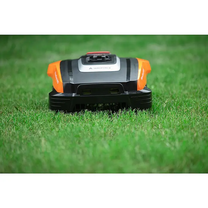 Yard Force Mähroboter Mowbest 805 - 250 m², Schnittbreite: 16 cm, Induktionsgestützte Navigation, Begrenzungskabel - Oranger und schwarzer Mähroboter, Modell MowBest 505, von YARD FORCE.