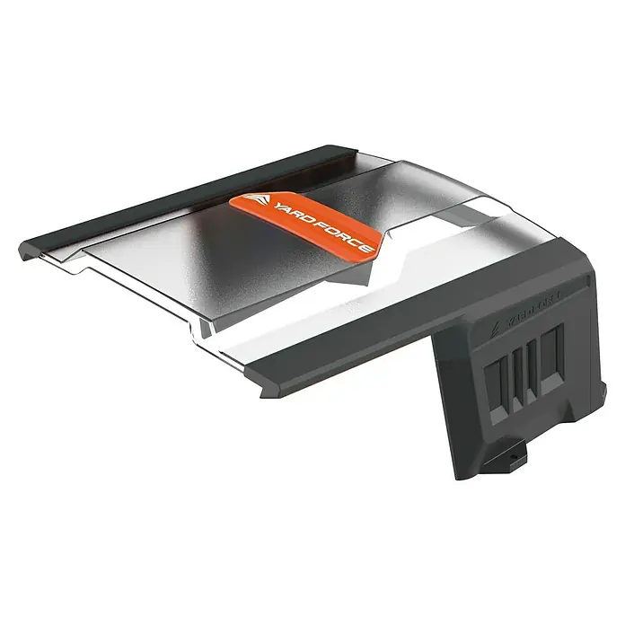 Yard Force Mähroboter-Garage AR SH02 - Yard Force Mähroboter-Modelle NX, COMPACT, SA, Classic, EasyMow und MowBest - Dunkelgraue Schutzabdeckung mit transparentem Oberteil und orangefarbenem 'YARD FORCE' Logo, wahrscheinlich für Gartengeräte.