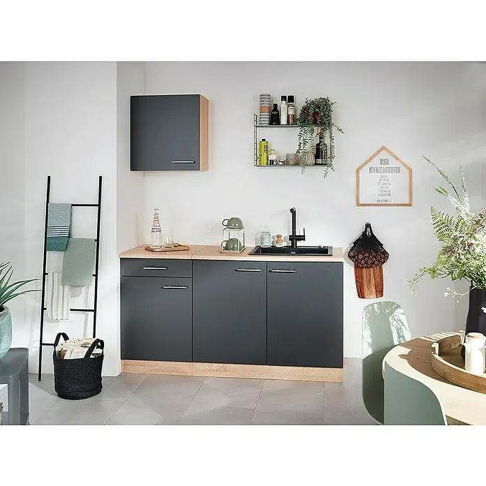 Respekta Merle Hängeschrank - B x T x H: 50 x 34,6 x 56,1 cm, Grau - Graue Küchenzeile mit Spüle, Hängeregal, Handtuchleiter und Dekorationen für eine stilvolle und funktionale Kücheneinrichtung.