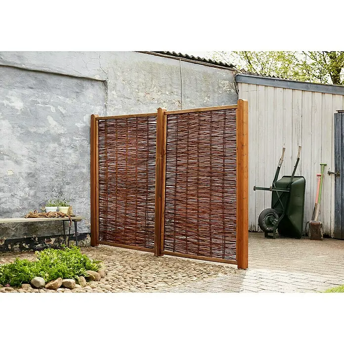 Plus Sichtschutzelement mit Rahmen - B x H: 120 x 180 cm, Braun - Dekorative Flechtzaun-Elemente aus Holz für den Gartenbereich. Der natürliche Sichtschutz bietet Privatsphäre und fügt sich stilvoll in die Umgebung ein.