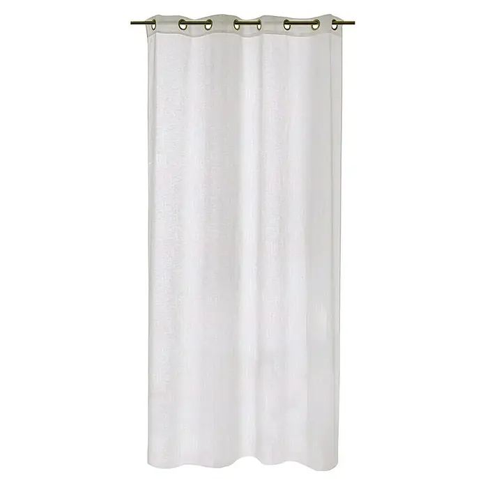Visillo para ventana Elma - An x Al: 140 x 250 cm, 100% poliéster, Blanco - Una cortina de ducha blanca con ojales dorados cuelga de una barra dorada, brindando privacidad y protección contra salpicaduras en el baño.