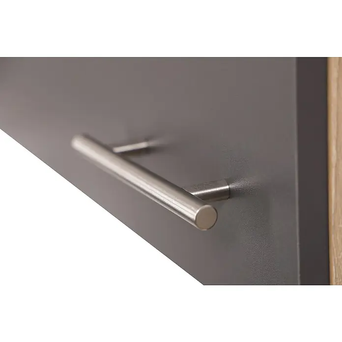 Respekta Merle Hängeschrank - B x T x H: 100 x 34,6 x 168,3 cm, Grau, 3 Stk. - Nahaufnahme eines modernen Schrankgriffs aus Edelstahl. Das Möbelstück ist schlicht und elegant gestaltet.