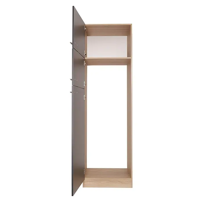 Respekta Merle Kühlumbauschrank - B x T x H: 60 x 60 x 200 cm, Grau - Ein offener Kleiderschrank mit hellen Holzelementen und grauen Türen. Das Innere des Schranks ist in Schwarz gehalten.