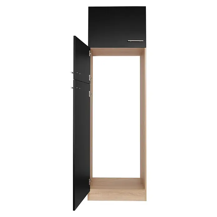 Respekta Merle Kühlumbauschrank - B x T x H: 60 x 60 x 200 cm, Schwarz - Ein offener Küchenschrank mit schwarzen Fronten und hellem Holzinterieur ist zu sehen. Der Schrank hat einen modernen Look und bietet Stauraum.