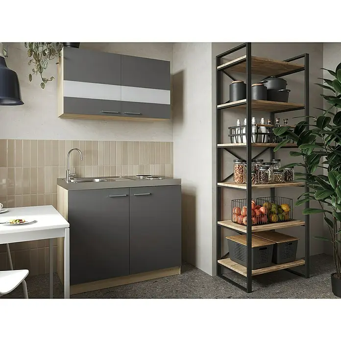 Respekta Merle Miniküche Typ 5 - Breite: 100 cm, Grau, Duo-Kochmulde - Eine moderne Küchenecke mit grauem Unterschrank, Hängeschrank und einem Regal mit Holzregalböden.