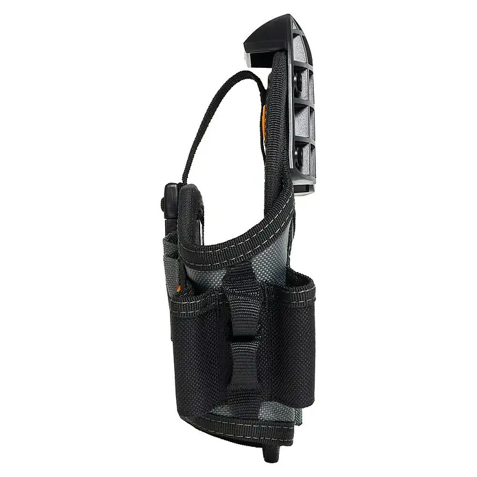 ToughBuilt ClipTech Werkzeug-Gürteltasche - L x B x H: 19 x 14 x 29 cm - Nahaufnahme einer robusten, schwarzen Werkzeugtasche mit mehreren Fächern und einer stabilen Befestigung für den Gürtel.