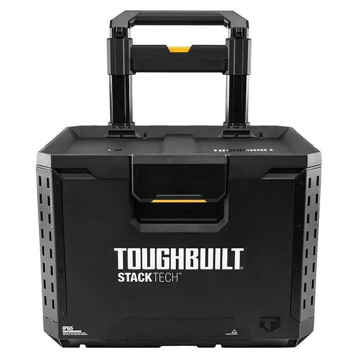 ToughBuilt StackTech Rollende Profi-Box - L x B x H: 50 x 56 x 66,5 cm, Kunststoff, Ausziehbarer Handgriff - Abbildung einer schwarzen ToughBuilt StackTech Werkzeugkiste mit ausziehbarem Griff für den einfachen Transport von Werkzeugen.