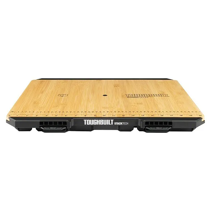 ToughBuilt StackTech Set de cajas para herramientas con encimera - 4 pzs., Ruedas - Un banco de trabajo ToughBuilt StackTech con superficie de bambú y regla integrada para un trabajo preciso. Duradero y versátil.