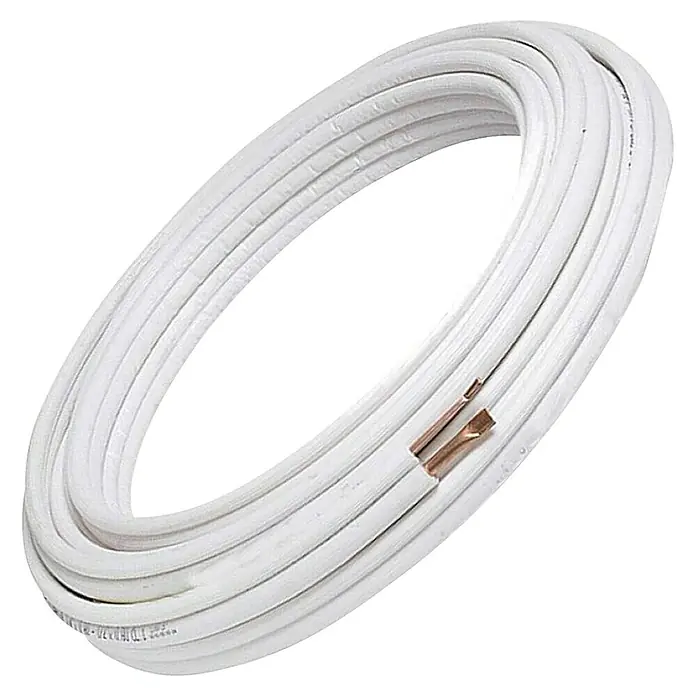 ZimaKlima Tubo de cobre aislado - Largo: 20 m - Primer plano de cable de antena Twinax blanco enrollado, que revela conductores de cobre expuestos.
