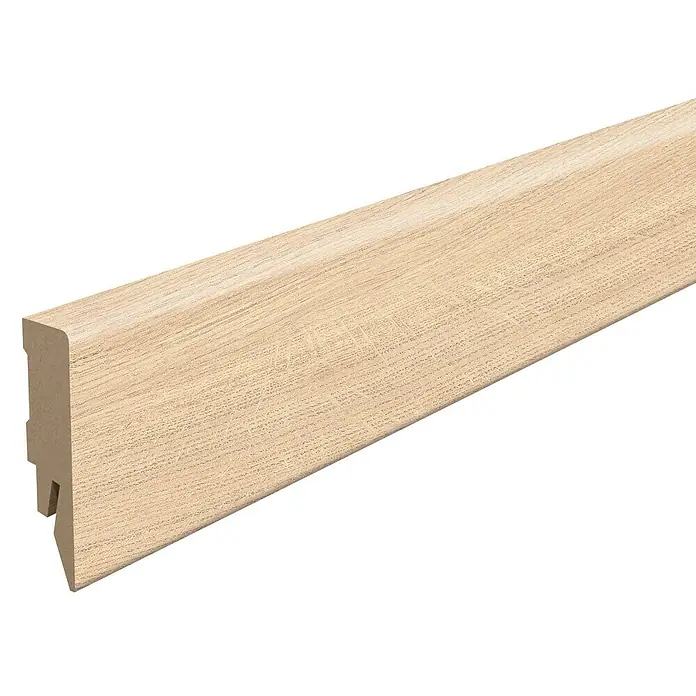Egger Sockelleiste Cubical L605 - 240 cm x 14 mm x 58 mm, MDF - Ein Sockelleistenprofil in heller Holzoptik, ideal für den Übergang zwischen Wand und Boden. Robust und stilvoll für jeden Raum.