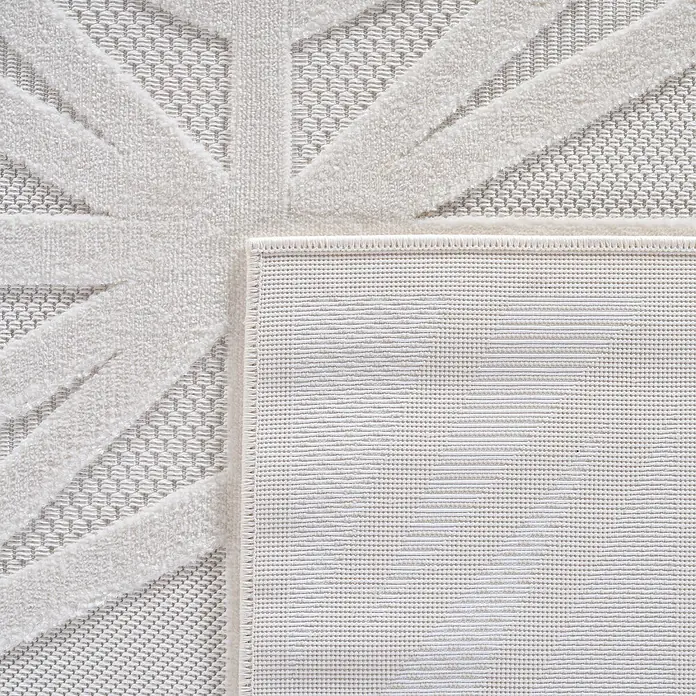 Kurzflorteppich Doha 1655 - Creme, 370 x 280 cm, 100 % Polypropylen - Detailansicht eines Teppichs mit geometrischem Muster in Weiß und Grau, der eine moderne Ästhetik für jeden Raum bietet.