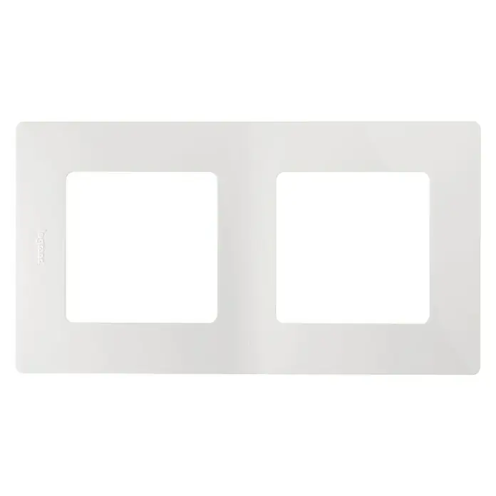 Legrand Niloé Marco - Blanco, Modelo de mecanismos: x 2, Plástico, Instalar - Placa de cubierta doble blanca para interruptores y enchufes. Diseño elegante para mejorar los interiores modernos.