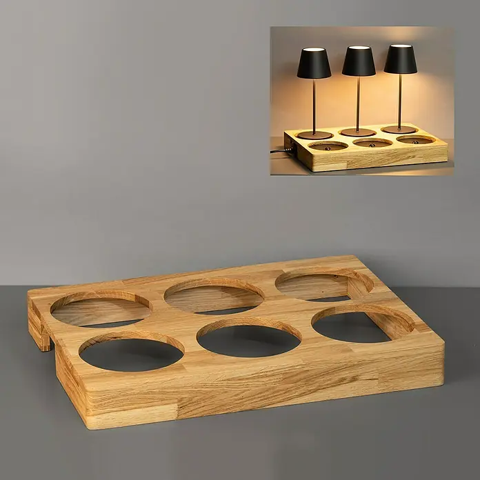 FHL easy Abdeckung Charge Cover - Für FHL easy Ladestation Super Charger 32115998 - Rechteckige Ladestation aus hellem Holz mit sechs runden Aussparungen. Sie ist zum Halten und Laden mehrerer kleiner Lampen konzipiert.
