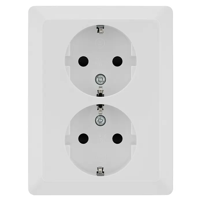 Luceco Oxford Enchufe doble - Blanco, Mate, Plástico, Montaje en la pared - Enchufe doble blanco, una solución práctica para conectar aparatos eléctricos en casa o en la oficina. Seguro y confiable para el uso diario.