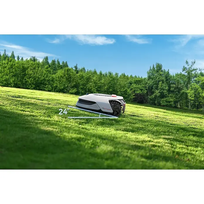 Dreame Mähroboter A1 Pro - 2.000 m², Schnittbreite: 22 cm, Laser-gestützte Navigation, LiDAR - Ein moderner Rasenmähroboter in Weiß und Grau mit rotem Akzent steht auf einer Rasenfläche mit einer Steigung von 24 Grad.