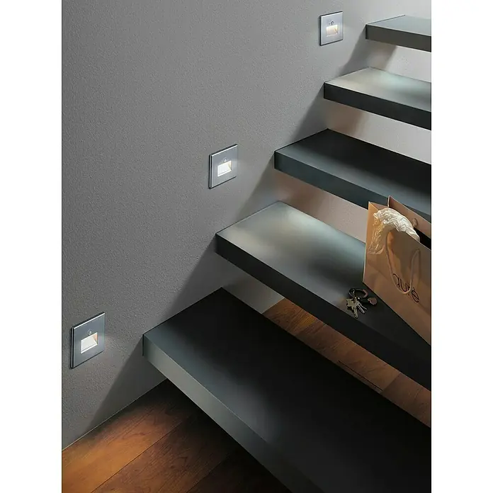 Paulmann LED-Wandstrahler - 2,2 W, L x B x H: 4,2 x 8 x 8 cm, Chrom matt, Warmweiß - Stilvolle Treppenhausbeleuchtung mit quadratischen Wandleuchten. Die Lampen sorgen für Sicherheit und ein modernes Ambiente im Treppenhaus.