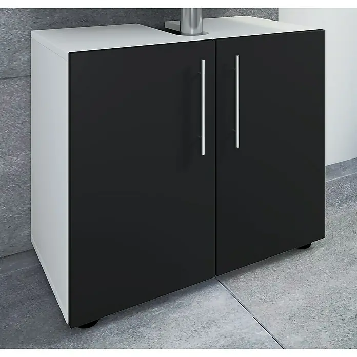 VCM Flandu II Waschtischunterschrank - B x T x H: 60,2 x 29,6 x 50,7 cm, Weiß/Schwarz, Matt - Schrank mit zwei schwarzen Türen und silbernen Griffen, der auf einem grauen Boden steht. Das Möbelstück hat eine weiße Oberseite und Seite.