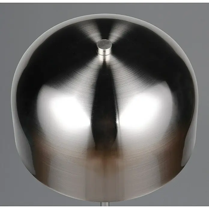 Reality Leuchten LED-Stehleuchte Jeff - 2 W, Höhe: 147 cm, Nickel, Warmweiß - Nahaufnahme einer runden, silbernen Metall-Tischleuchte mit einem Knopf oben.