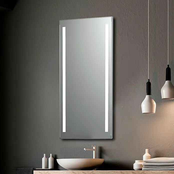 Camargue Espejo con luz Slim - 45 x 90 cm - Un espejo de baño moderno con iluminación LED integrada, una adición elegante y funcional a cualquier baño. Su diseño mejora la estética del baño.