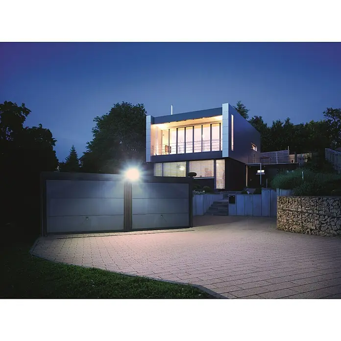 Steinel LED-Außenwandleuchte XLED Protect - 13,6 W, 16,1 x 18 x 21,8 cm, Weiß, IP44 - Moderne Hausbeleuchtung mit LED-Außenleuchte, die Hof und Garage erhellt, sorgt für Sicherheit und stilvolles Ambiente im Dunkeln.
