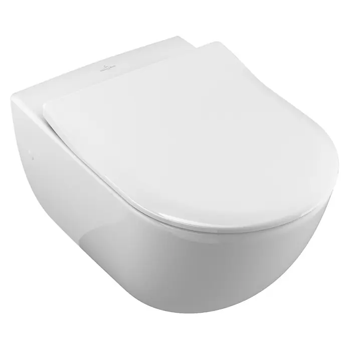 Villeroy & Boch Subway WC-Sitz Slimseat - Duroplast, Weiß, Mit Absenkautomatik - Nahaufnahme einer modernen, wandhängenden Villeroy & Boch Toilette in Weiß. Elegant und minimalistisch für ein stilvolles Badezimmer.