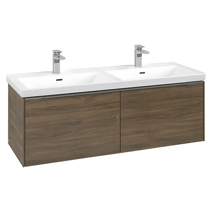 Villeroy & Boch Subway 3.0 Waschbeckenunterschrank - Arizona Oak, Anzahl Schubladen: 2 Stk., Farbe Griff: Aluminium glänzend, B x T x H: 127,2 x 47,8 x 42,9 cm, Ohne Beleuchtung, Geeignet für Doppelwaschtisch - Doppel-Badmöbel mit weißen Keramikwaschbecken, zwei Chromarmaturen und einem dunkelbraunen Holzschrank.