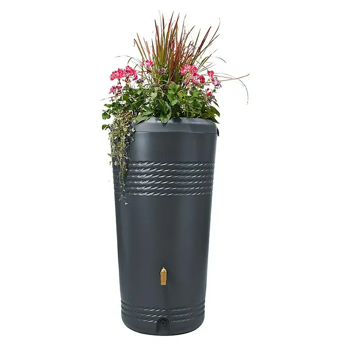 4rain Regenspeicher Milo - 230 l, Graphitgrau, 1 Stk. - Ein grauer Pflanzkübel mit Zierpflanzen darauf, der eine elegante und praktische Lösung für den Garten bietet.