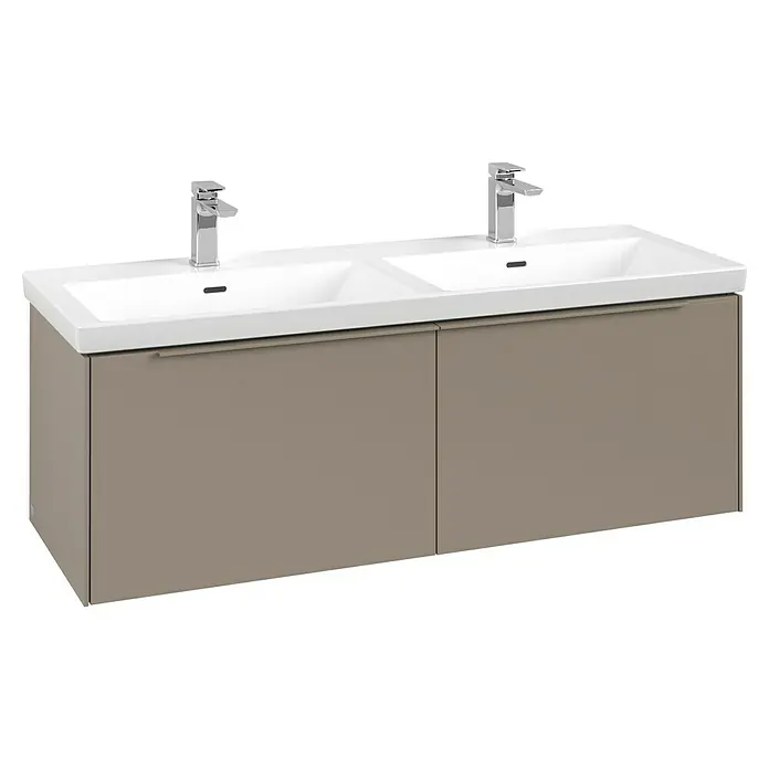 Villeroy & Boch Subway 3.0 Waschbeckenunterschrank - Taupe, Anzahl Schubladen: 2 Stk., Farbe Griff: Monochrom, B x T x H: 127,2 x 47,8 x 42,9 cm, Ohne Beleuchtung, Geeignet für Doppelwaschtisch - Grauer, wandmontierter Doppelwaschtisch mit zwei weißen Keramikbecken und Chromarmaturen.