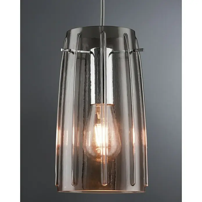 Paulmann URail 2Easy Pantalla de lámpara Drio - Diámetro: 15,2 cm, Transparente, Vidrio, Redonda - Primer plano de una elegante lámpara colgante con una pantalla de vidrio translúcida y un cálido resplandor iluminador.