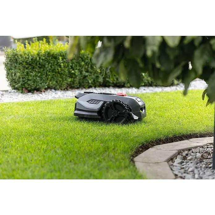 Scheppach Mähroboter BRMR300 - 300 m², Schnittbreite: 16 cm, Induktionsgestützte Navigation, Begrenzungskabel - Der automatische Rasenmäher mäht präzise und selbstständig den Rasen im Garten.