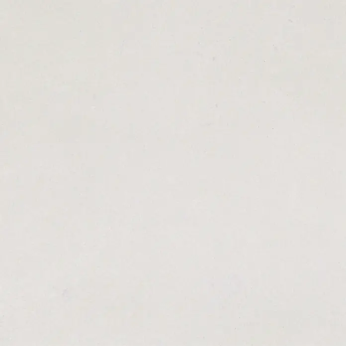Art-Tec by Palazzo Feinsteinzeugfliese - 30 x 60 cm, Offwhite, Schimmernd - Eine Nahaufnahme einer schlichten, hellen, cremefarbenen Textur, ideal als neutraler Hintergrund oder für minimalistische Designs.