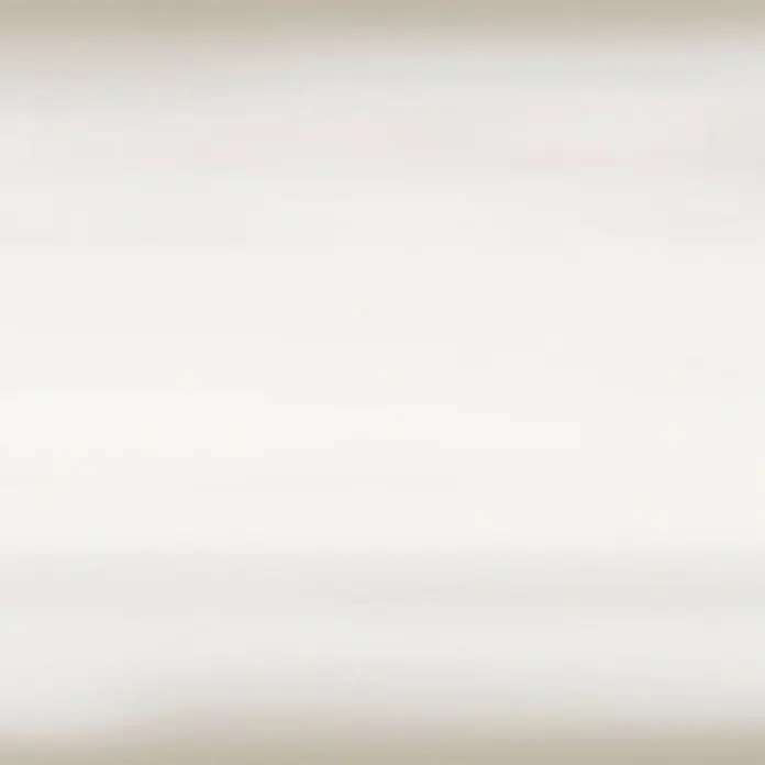 Decocer by Cinca Glow Wandfliese - 25 x 55 cm, Champagner, Glänzend - Helle Oberfläche mit subtilen Farbverläufen, ideal als neutraler Hintergrund für Produktpräsentationen und minimalistisches Design.