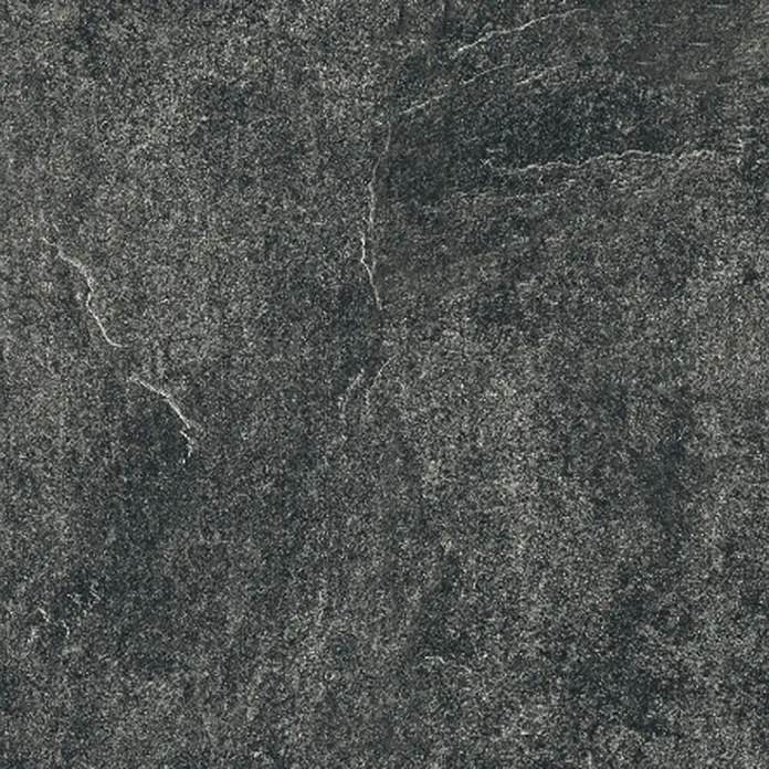 Terrassenfliese Cera 2.0 - 40 x 120 x 2 cm, Museo Ardesia Nero, Matt - Nahaufnahme eines grauen Schiefers mit feinen Details. Die Textur des Steins und seine natürlichen Merkmale sind gut sichtbar.