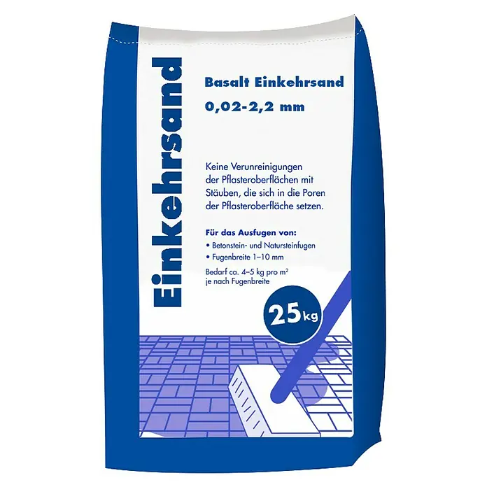 Hamann Mercatus Fugensand Einkehrsand - Basalt, Fugenbreite: 1 mm - 10 mm, 25 kg - 25 kg Sack blauer und weißer Basalt-Einkehrsand für Pflasterfugen, mit Anwendungsillustration.