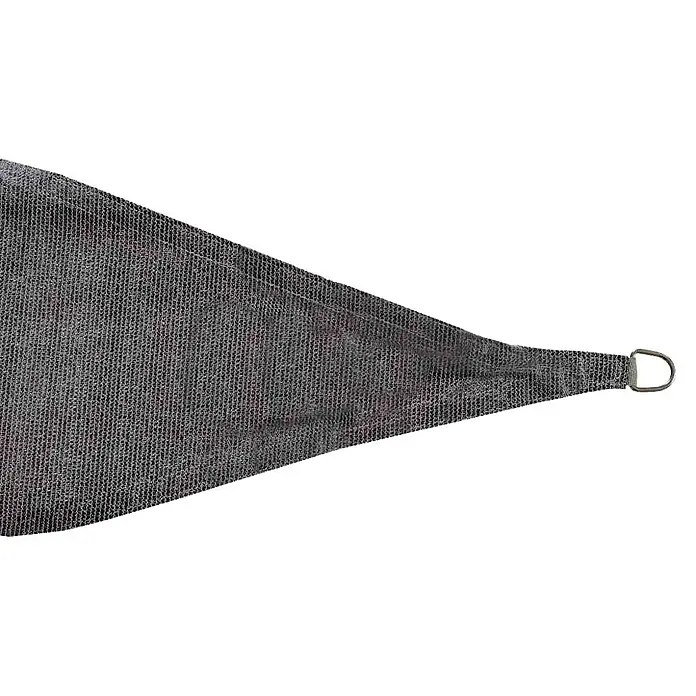 Siena Garden Sonnensegel Solino inkl. Zubehör-Set - L x B: 360 x 360 cm, Natur, Quadratisch - Nahaufnahme einer Halskette aus Metall, die ein feines, glänzendes Geflecht mit einem silberfarbenen Verschluss präsentiert.