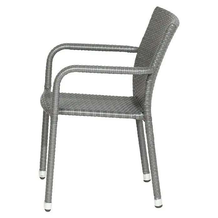 Gardamo Stapelstuhl Minas im Set - 2 Stk., 100% Polyethylen, Grau, B x T x H: 56 x 60 x 83 cm - Detailansicht eines grauen Rattanstuhls mit Armlehnen und weißen Fußkappen, ideal für Garten oder Terrasse. Das wetterfeste Material macht ihn langlebig.
