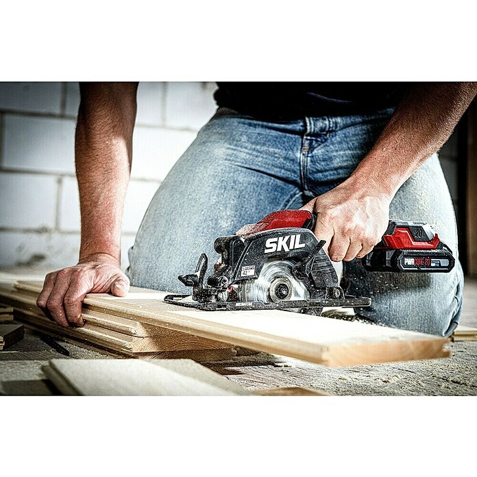 Skil PWRCore 20V Accuhandcirkelzaag + Gratis Accu Compressor (20 V, Excl. accu, Diameter zaagblad: 120 mm, 6.000 tpm) | BAUHAUS