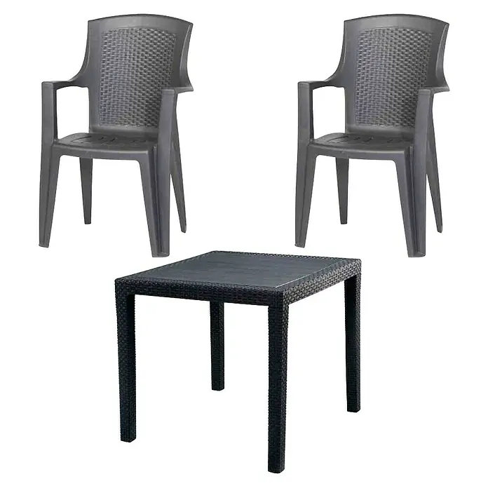Siena Garden Urban Lights Gartenmöbel-Set Eden Sessel/King Tisch - 3 -tlg., Kunststoff, Anthrazit, Stapelbar - Dunkelgraue Kunststoff-Gartenstühle im Rattan-Stil mit Armlehnen und passender quadratischer Tisch.