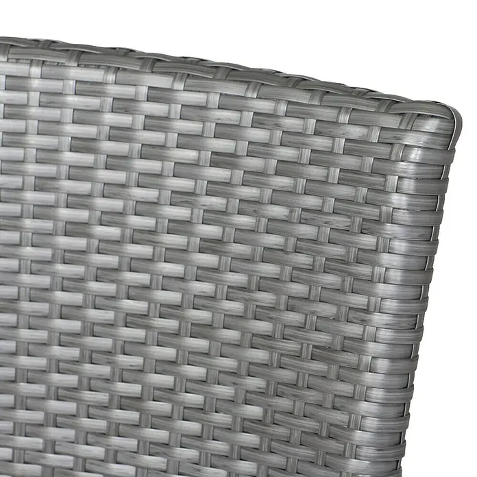 Gardamo Stapelstuhl Minas im Set - 2 Stk., 100% Polyethylen, Grau, B x T x H: 56 x 60 x 83 cm - Nahaufnahme eines grauen, geflochtenen Outdoor-Möbelstücks, das durch seine Textur und Verarbeitung besticht.