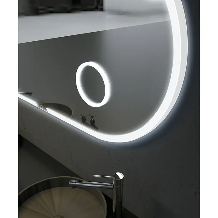 LedImex Espejo con luz Indiana - 140 x 70 cm, Sensor, Función antivaho - Primer plano de un lavabo moderno con espejo iluminado, creando un ambiente de baño elegante.