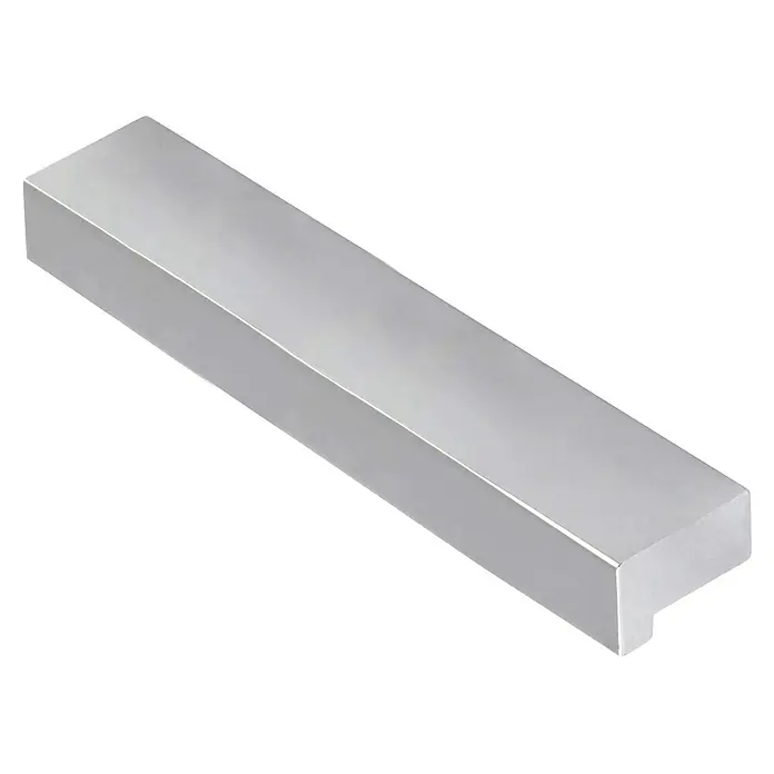 Rei Möbelgriff - Lochabstand: 64 mm, Aluminium, Chrom, Industrie, L x B x H: 120 x 12 x 18 mm - Länglicher, silberfarbener rechteckiger Metallstab.