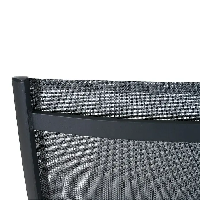 Siena Garden Gartenliege Tauro - Anthrazit, Aluminium, Klappbar - Detailansicht eines Gartenstuhls mit grauem Metallrahmen und atmungsaktivem Netzgewebe für Komfort im Freien.