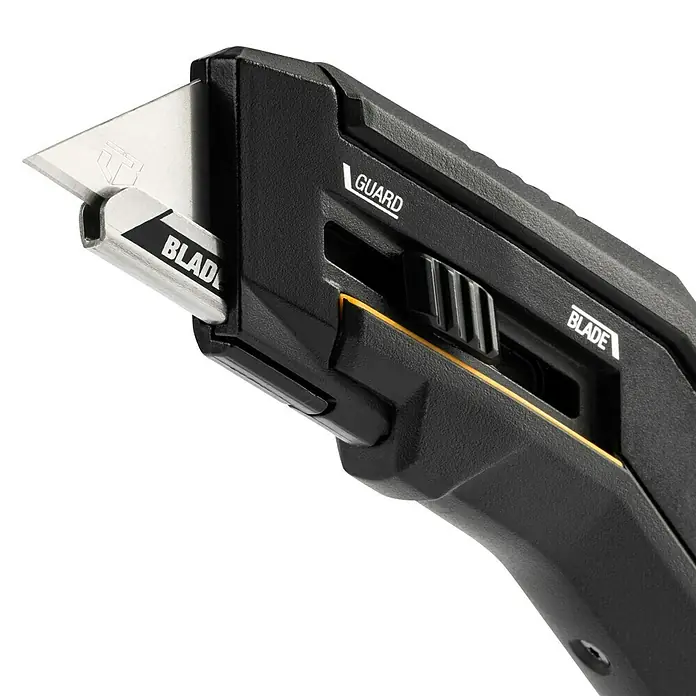 ToughBuilt Cuchillo cúter TB-H4-11-G-BEA - Aluminio, Negro/Amarillo - Primer plano de un cúter negro con hoja retráctil y marcas "Guard" y "Blade".