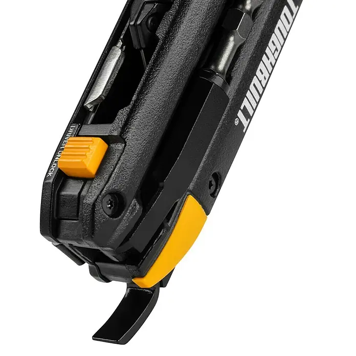 ToughBuilt Navaja de bolsillo TB-H4-12-IM - Largo: 31,8 mm, Aluminio - Primer plano de una herramienta ToughBuilt, que muestra un diseño robusto con detalles amarillos y una función de 'Driver Unlock'.