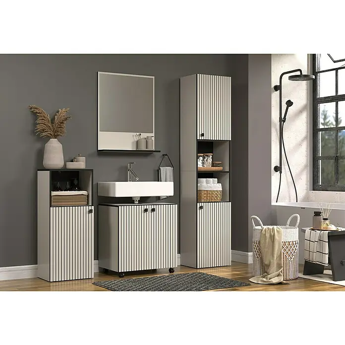 Trendteam Niklas Hochschrank - B x T x H: 40 x 31 x 186 cm, Kashmir, Strukturiert - Ein stilvolles Badezimmer-Set mit einem Waschtischunterschrank, einem Spiegelschrank und einem Hochschrank in modernem Design mit vertikalen Streifen.
